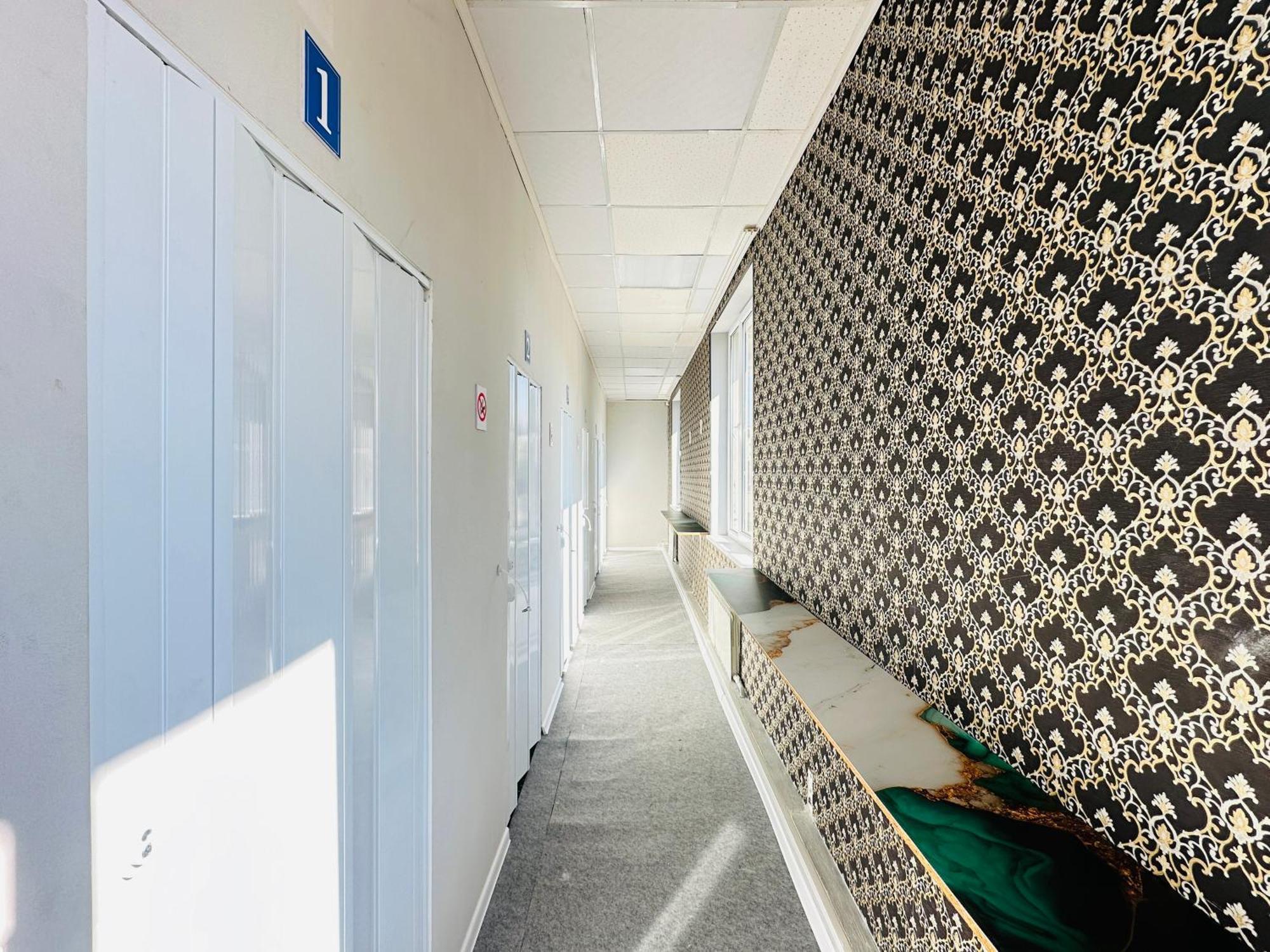 Center Capsule Hotel Almaty Eksteriør bilde