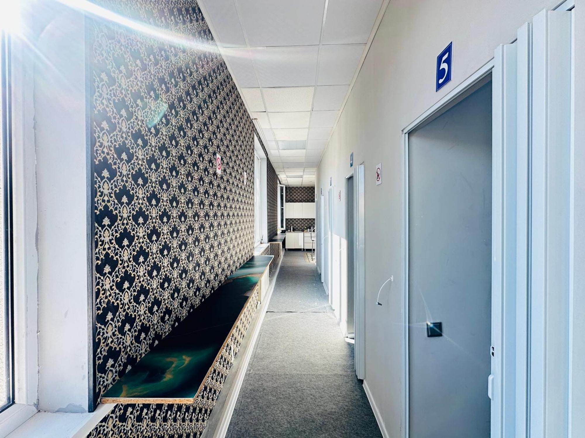 Center Capsule Hotel Almaty Eksteriør bilde